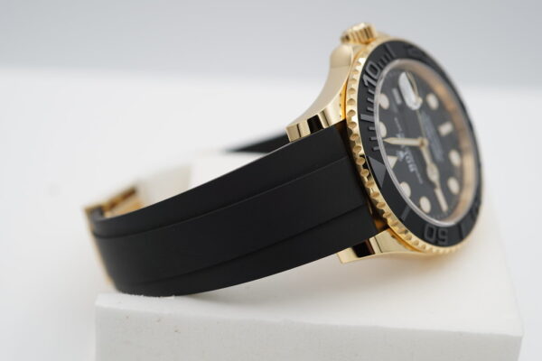 Rolex 226658 YACHTMASTER 18K YELLOW GOLD OYSTERFLEX 42MM 2023 FULL SET - Image 6