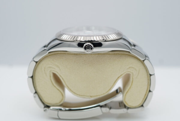 Rolex 126334 DATEJUST 41 FLUTED BEZEL WHITE ROMAN DIAL OYSTER 2021 FULL SET - Image 3