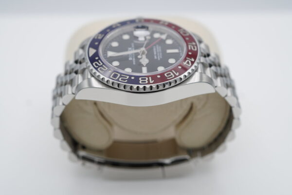 Rolex 126710BLRO PEPSI GMT MASTER II RED BLUE BEZEL JUBILEE BAND 2021 FULL SET - Image 4