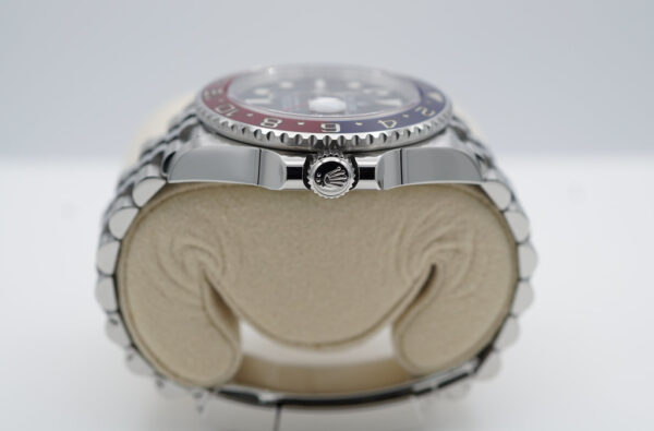 Rolex 126710BLRO PEPSI GMT MASTER II RED BLUE BEZEL JUBILEE BAND 2021 FULL SET - Image 3