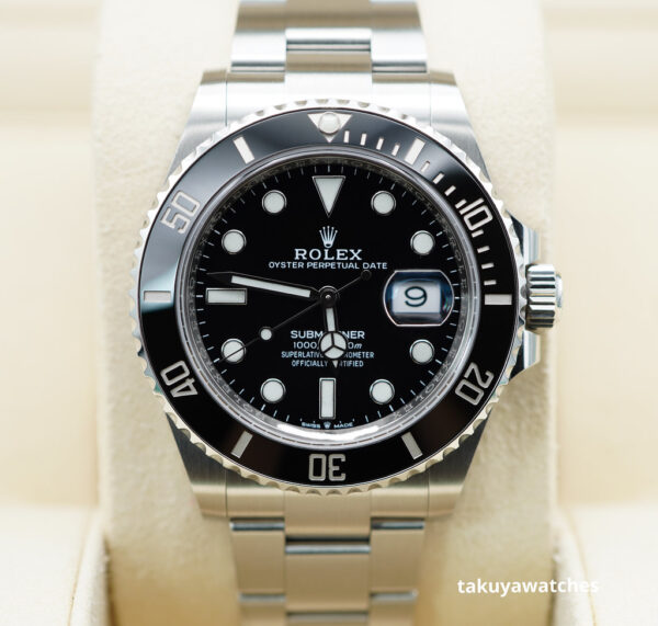 Rolex 126610LN SUBMARINER DATE 41MM NEW MODEL 2021 WARRANTY FULL SET