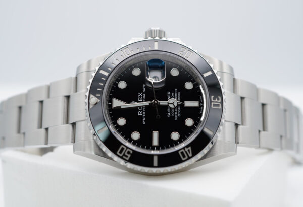Rolex 126610LN SUBMARINER DATE 41MM NEW MODEL 2021 WARRANTY FULL SET - Image 10