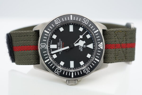 BRAND NEW Tudor PELAGOS FXD BLACK 25717N US NAVY TITANIUM 2023 COMPLETE SET - Image 8