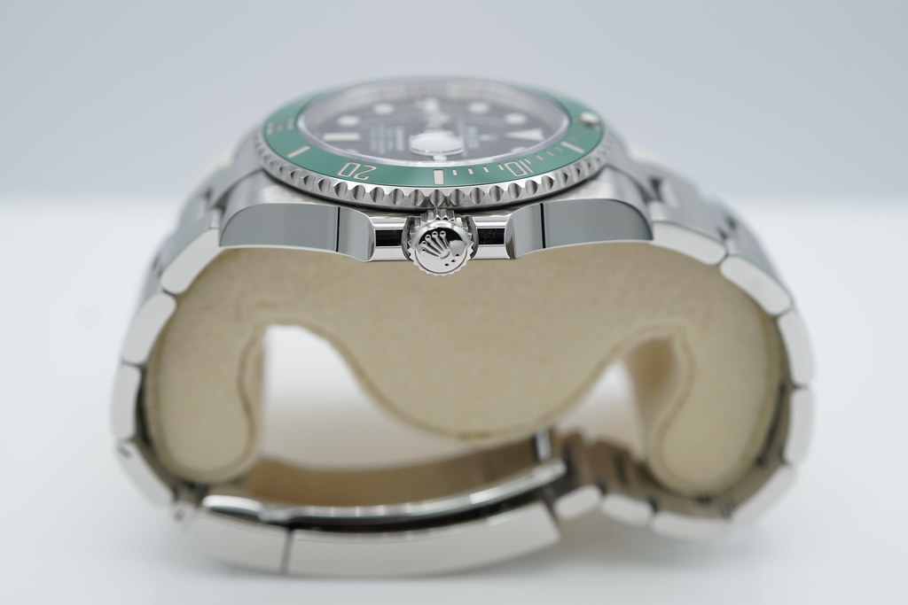 Rolex 126610LV SUBMARINER 41 GREEN MK1 BEZEL STARBUCKS 2022