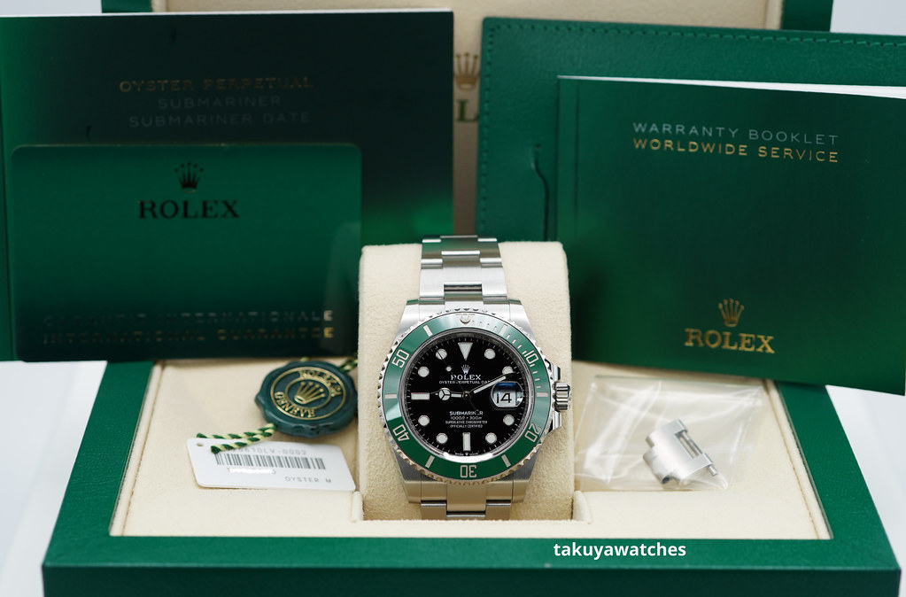 Rolex 126610LV SUBMARINER 41 GREEN MK1 BEZEL STARBUCKS 2022