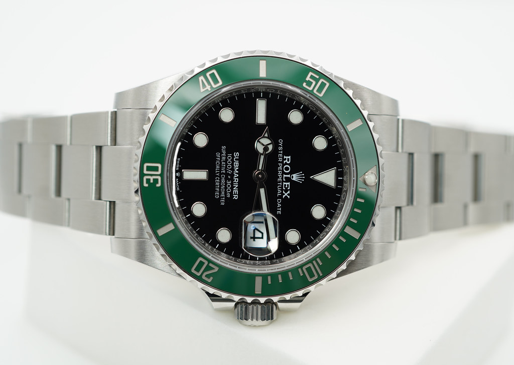 Rolex 126610LV SUBMARINER 41 GREEN MK1 BEZEL STARBUCKS 2022