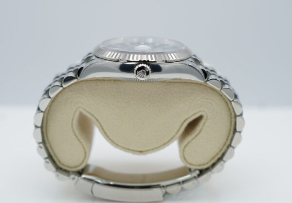 Rolex 126234 DATEJUST 36 FLUTED BEZEL MINT GREEN DIAL JUBILEE BAND 2022 FULL SET - Image 3
