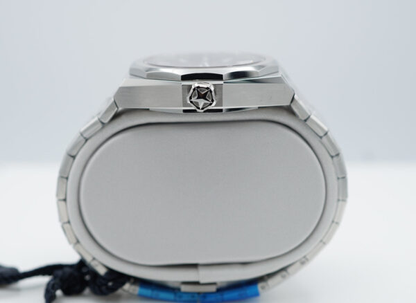 ZENITH Defy SKYLINE BLACK DIAL STAINLESS STEEL 2023 COMPLETE SET - Image 3