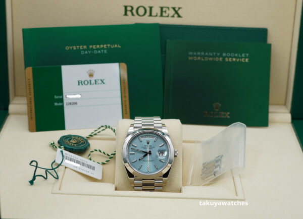 Rolex 228206 DAY DATE 40 PLATINUM ICE BLUE DIAGONAL MOTIF DIAL COMPLETE SET - Image 2