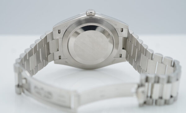 Rolex 228206 DAY DATE 40 PLATINUM ICE BLUE DIAGONAL MOTIF DIAL COMPLETE SET - Image 8