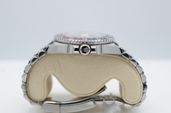 Rolex 126710BLRO PEPSI GMT MASTER II RED BLUE BEZEL JUBILEE BAND 2020 FULL SET - Image 3