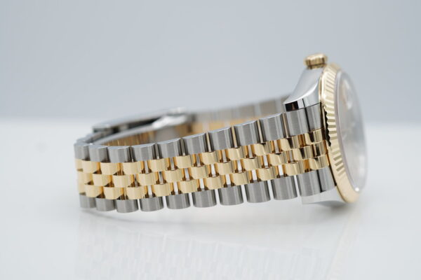 Rolex 126233 DATEJUST 36 YELLOW GOLD STEEL CHAMPAGNE DIAL JUBILEE BAND 2023 - Image 6