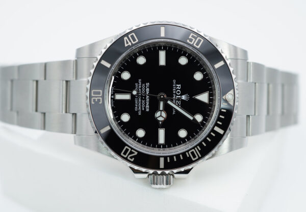 Rolex 124060 SUBMARINER NO DATE 41MM 2022 WARRANTY FULL SET - Image 9