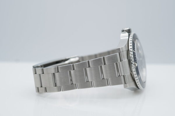 Rolex 126610LN SUBMARINER DATE 41 NEW MODEL 2022 WARRANTY FULL SET - Image 6