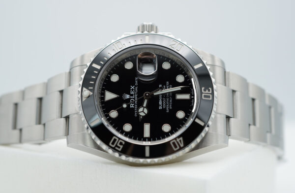 Rolex 126610LN SUBMARINER DATE 41 NEW MODEL 2022 WARRANTY FULL SET - Image 10