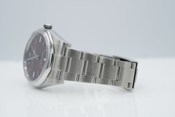 Rolex 114300 OYSTER PERPETUAL RED GRAPE DIAL 39MM COMPLETE SET - Image 5