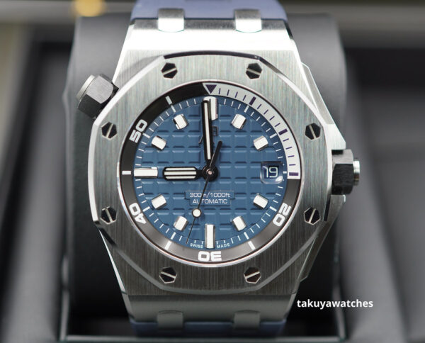 Audemars PIGUET ROYAL OAK OFFSHORE DIVER 15720ST BLUE DIAL 2022 WARRANTY FULL SET