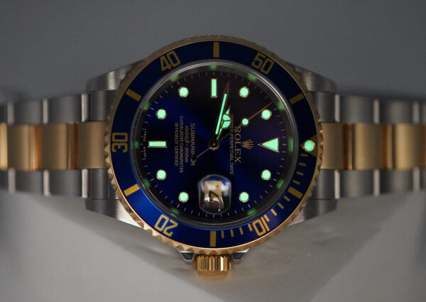Rolex 16613LB SUBMARINER YELLOW GOLD STEEL BLUE DIAL D SERIAL FULL SET - Image 12