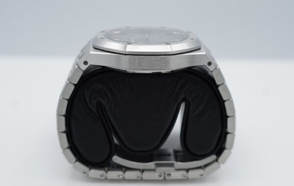 Audemars PIGUET ROYAL OAK 15500ST GREY DIAL 41MM 2020 WARRANTY FULL SET - Image 4