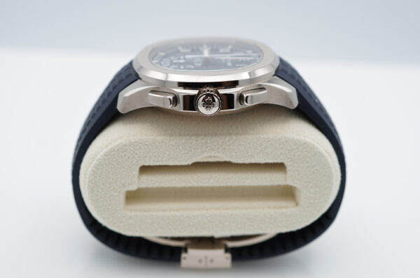 Patek PHILIPPE 5968G AQUANAUT CHRONOGRAPH WHITE GOLD BLUE DIAL 2023 FULL SET - Image 3