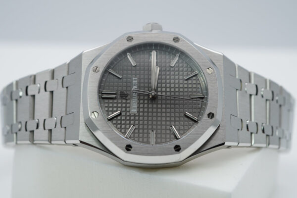 Audemars PIGUET ROYAL OAK 15500ST GREY DIAL 41MM 2020 WARRANTY FULL SET - Image 10