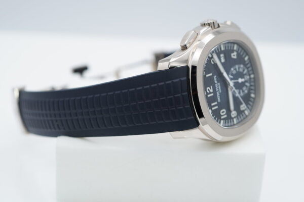 Patek PHILIPPE 5968G AQUANAUT CHRONOGRAPH WHITE GOLD BLUE DIAL 2023 FULL SET - Image 6