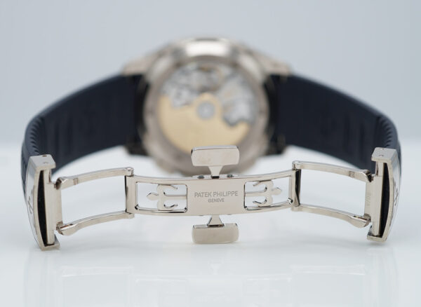 Patek PHILIPPE 5968G AQUANAUT CHRONOGRAPH WHITE GOLD BLUE DIAL 2023 FULL SET - Image 7