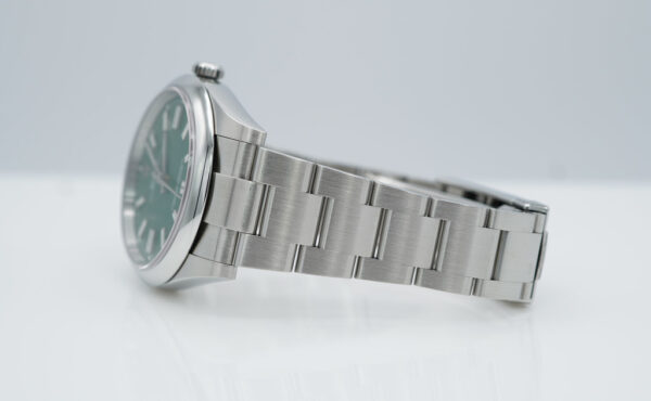 Rolex 124300 OYSTER PERPETUAL 41 GREEN DIAL 2023 COMPLETE SET - Image 6
