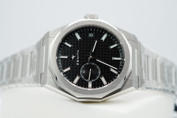 ZENITH Defy SKYLINE BLACK DIAL STAINLESS STEEL 2023 COMPLETE SET - Image 10