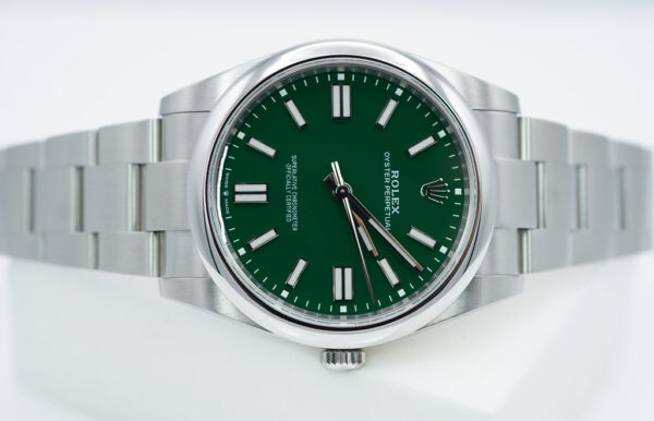 Rolex 124300 OYSTER PERPETUAL 41 GREEN DIAL 2023 COMPLETE SET - Image 9