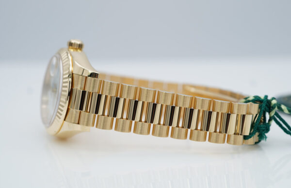 BRAND NEW Rolex 279178 LADY DATEJUST YELLOW GOLD WHITE DIAL PRESIDENT 2023 FULL SET - Image 6
