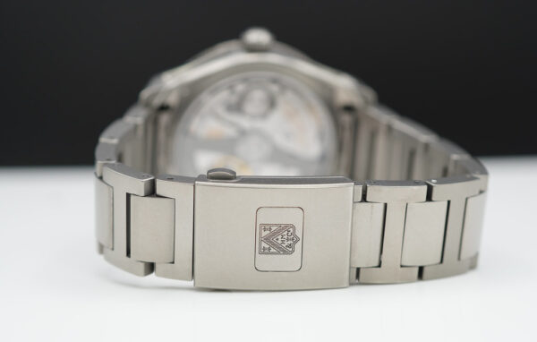 H. Moser & Cie PIONEER CENTRE SECONDS FUNKY BLUE LIMITED OF 100 PCS 2022 FULL SET - Image 7