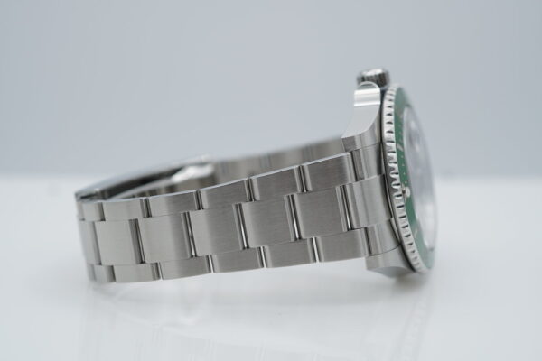 Rolex 126610LV SUBMARINER GREEN MK2 BEZEL BLACK DIAL 2023 41MM FULL SET - Image 6
