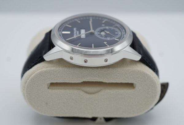 Patek PHILIPPE 5236P IN LINE PERPETUAL CALENDAR PLATINUM BLUE DIAL 2023 FULL SET - Image 4