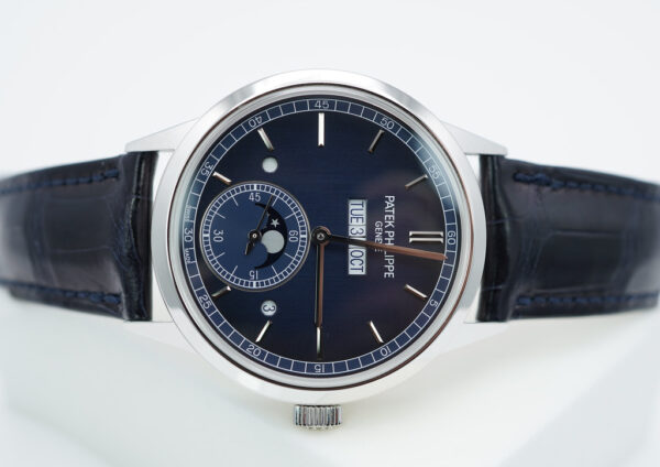 Patek PHILIPPE 5236P IN LINE PERPETUAL CALENDAR PLATINUM BLUE DIAL 2023 FULL SET - Image 9