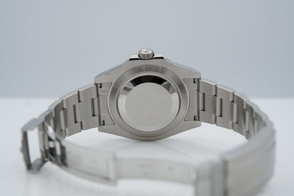 Rolex 126610LV SUBMARINER GREEN MK2 BEZEL BLACK DIAL 2023 41MM FULL SET - Image 8