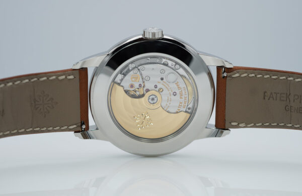 Patek PHILIPPE 5212A STEEL CALATRAVA WEEKLY CALENDAR 2022 COMPLETE SET - Image 8