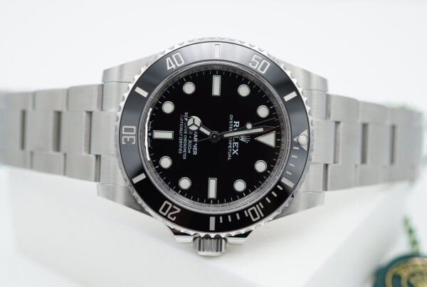 BRAND NEW Rolex 124060 SUBMARINER NO DATE 41MM 2023 WARRANTY FULL SET - Image 9