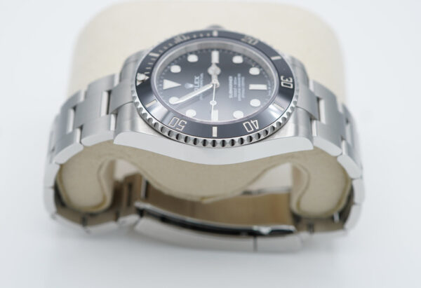 Rolex 124060 SUBMARINER NO DATE 41MM 2023 WARRANTY FULL SET - Image 4