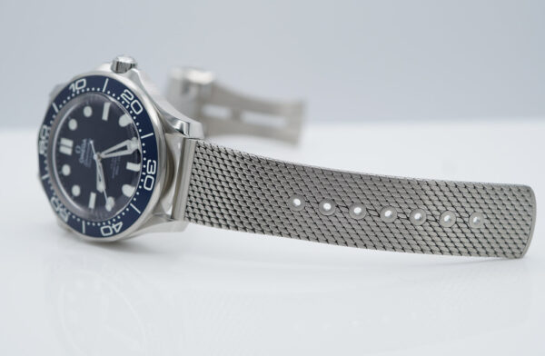 OMEGA SEAMASTER DIVER 300M 007 JAMES BOND 60th ANNIVERSARY 2023 FULL SET - Image 5