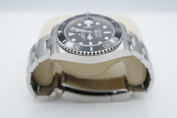 Rolex 126610LN SUBMARINER DATE 41 NEW MODEL 2023 WARRANTY COMPLETE SET - Image 4