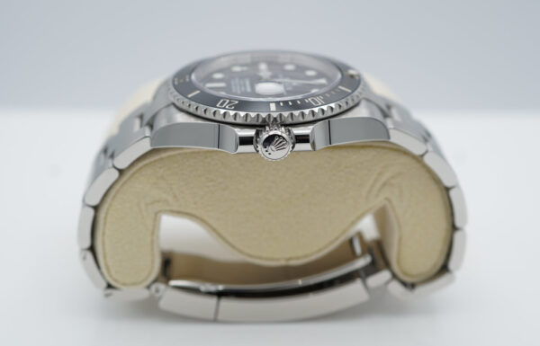 Rolex 126610LN SUBMARINER DATE 41 NEW MODEL 2023 WARRANTY COMPLETE SET - Image 3