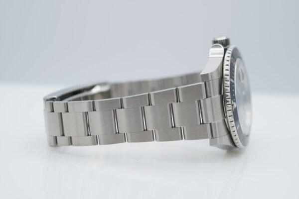 Rolex 126610LN SUBMARINER DATE 41 NEW MODEL 2023 WARRANTY COMPLETE SET - Image 6