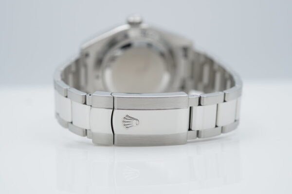 Rolex 116400GV MILGAUSS GREEN CRYSTAL Z BLUE DIAL 2022 WARRANTY SET - Image 7