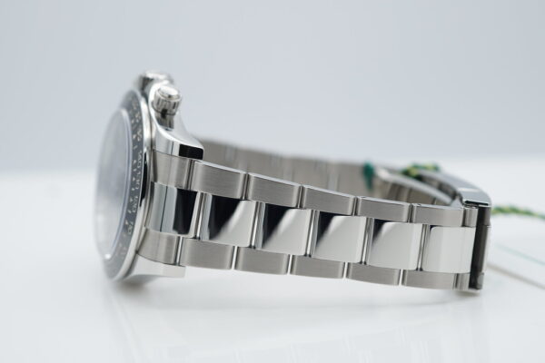 BRAND NEW Rolex 126500LN COSMOGRAPH DAYTONA BLACK DIAL NEW MODEL 2023 FULL SET - Image 5