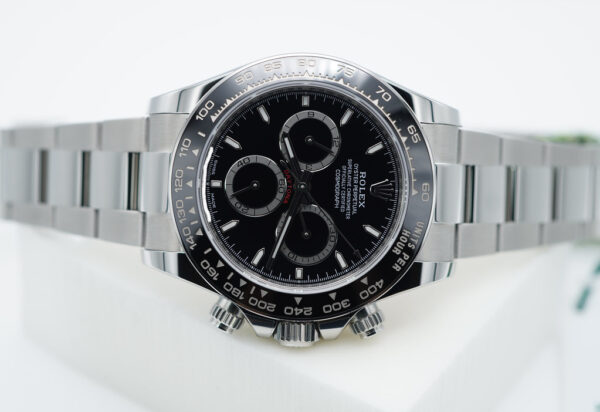 BRAND NEW Rolex 126500LN COSMOGRAPH DAYTONA BLACK DIAL NEW MODEL 2023 FULL SET - Image 9
