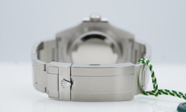 BRAND NEW Rolex 124060 SUBMARINER NO DATE 41MM 2023 WARRANTY COMPLETE SET - Image 8