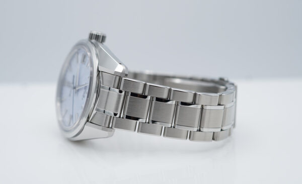 Grand Seiko SLGH013 HERITAGE HI-BEAT LIGHT BLUE DIAL 2023 FULL SET - Image 5