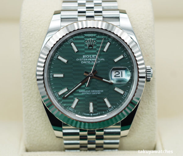Rolex 126334 DATEJUST 41 FLUTED BEZEL MINT GREEN MOTIF DIAL JUBILEE BAND 2023 FULL SET