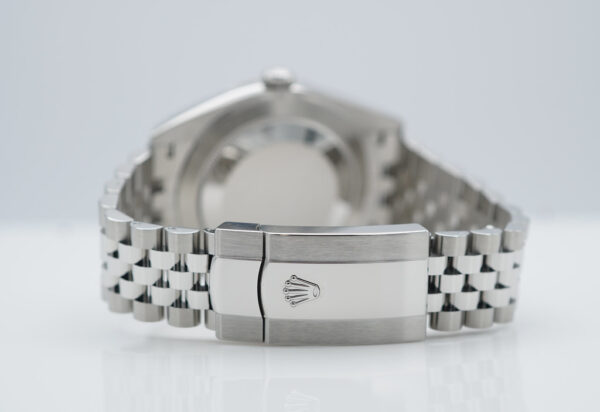 Rolex 126334 DATEJUST 41 FLUTED BEZEL MINT GREEN MOTIF DIAL JUBILEE BAND 2023 FULL SET - Image 7